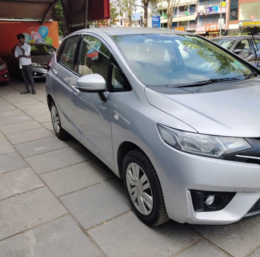 Honda Jazz(2015-2018) V Petrol